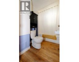 31 Maidstone Avenue East, Essex, ON N8M2J3 Photo 9