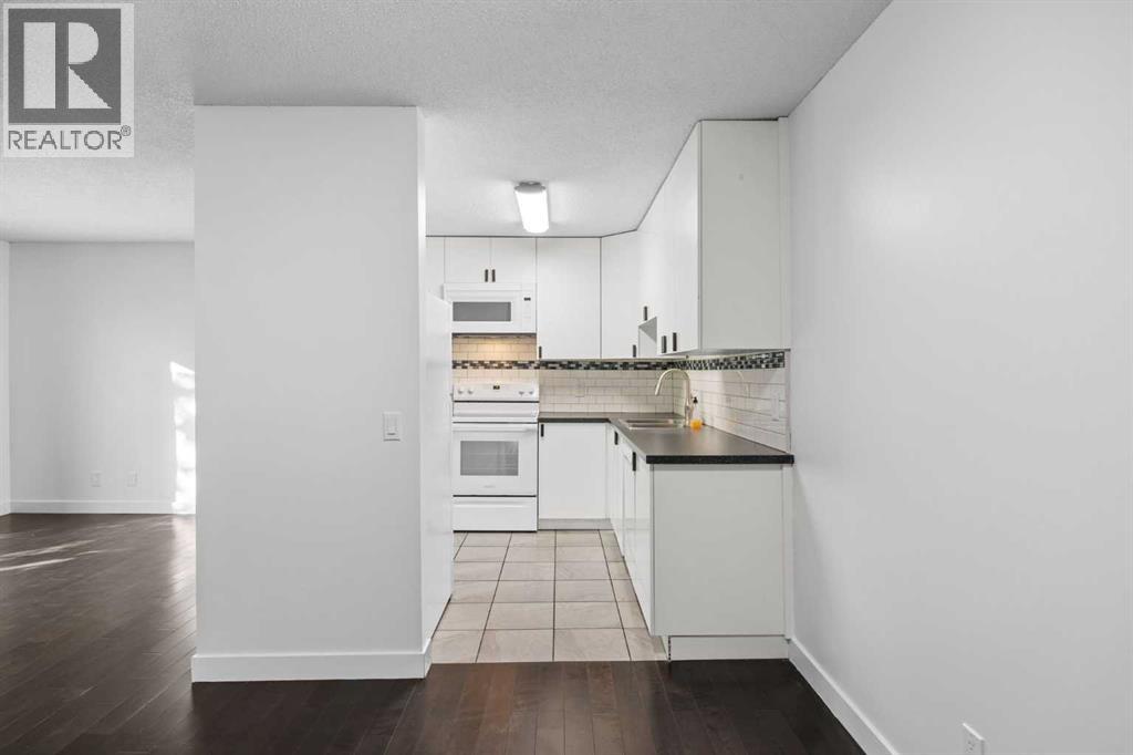 1540 29 Street Northwest - Photo 23