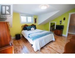 136 Main Street thumbnail 26