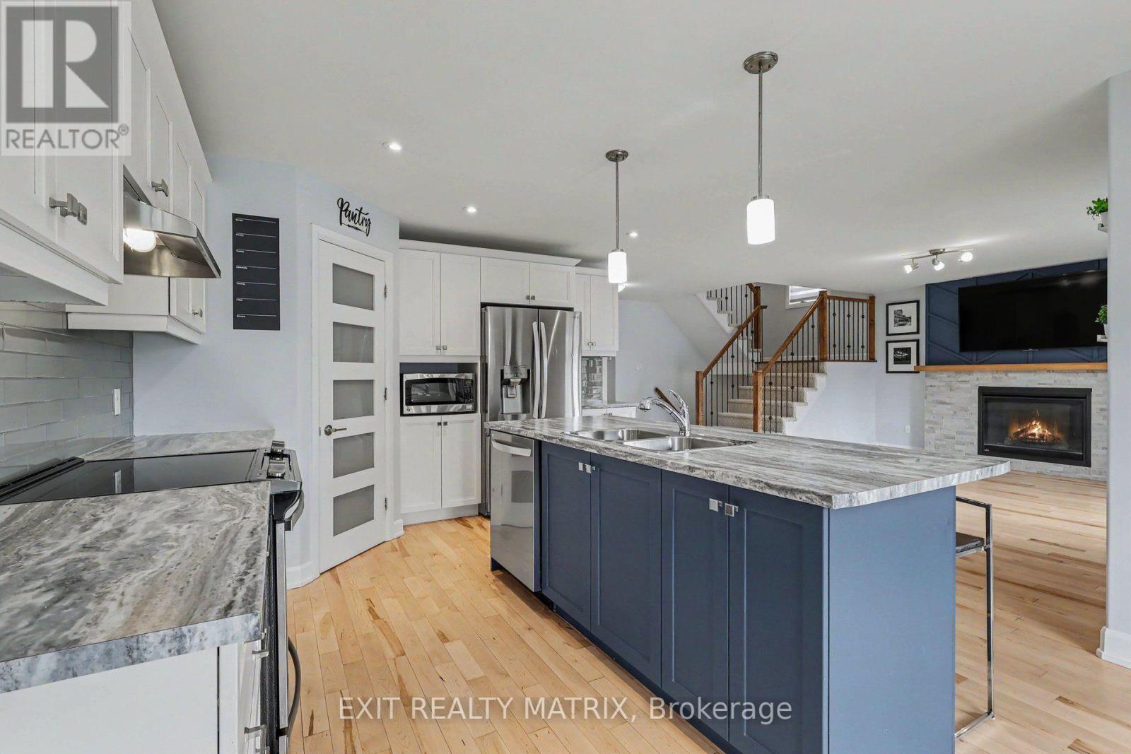 4 Bed, 4 Bath House for Sale in Russell – 273 CENTRAL PARK BOULEVARD, Russell – MLS# X13675370 - Image 11