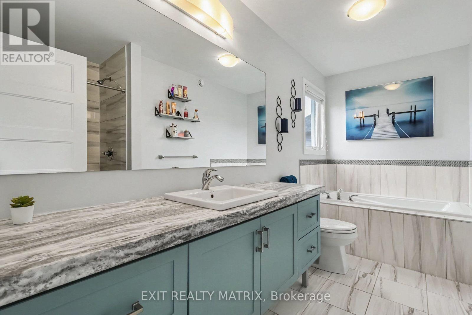 4 Bed, 4 Bath House for Sale in Russell – 273 CENTRAL PARK BOULEVARD, Russell – MLS# X13675370 - Image 16