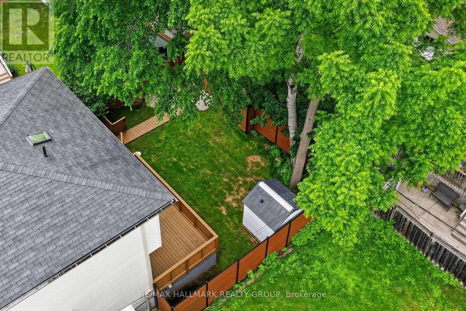3 Bed, 3 Bath House for Sale in Ottawa – 1559 QUEENSDALE AVENUE, Ottawa – MLS# X13675378 - Image 45
