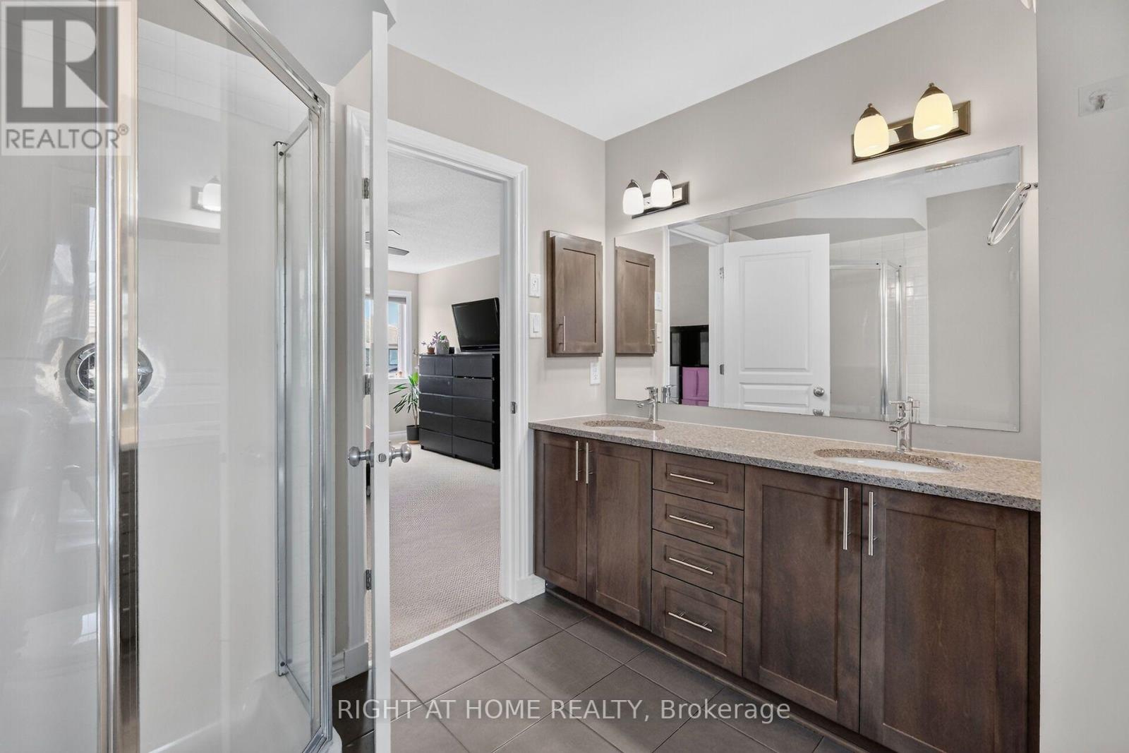 207 MARETH WAY - 28