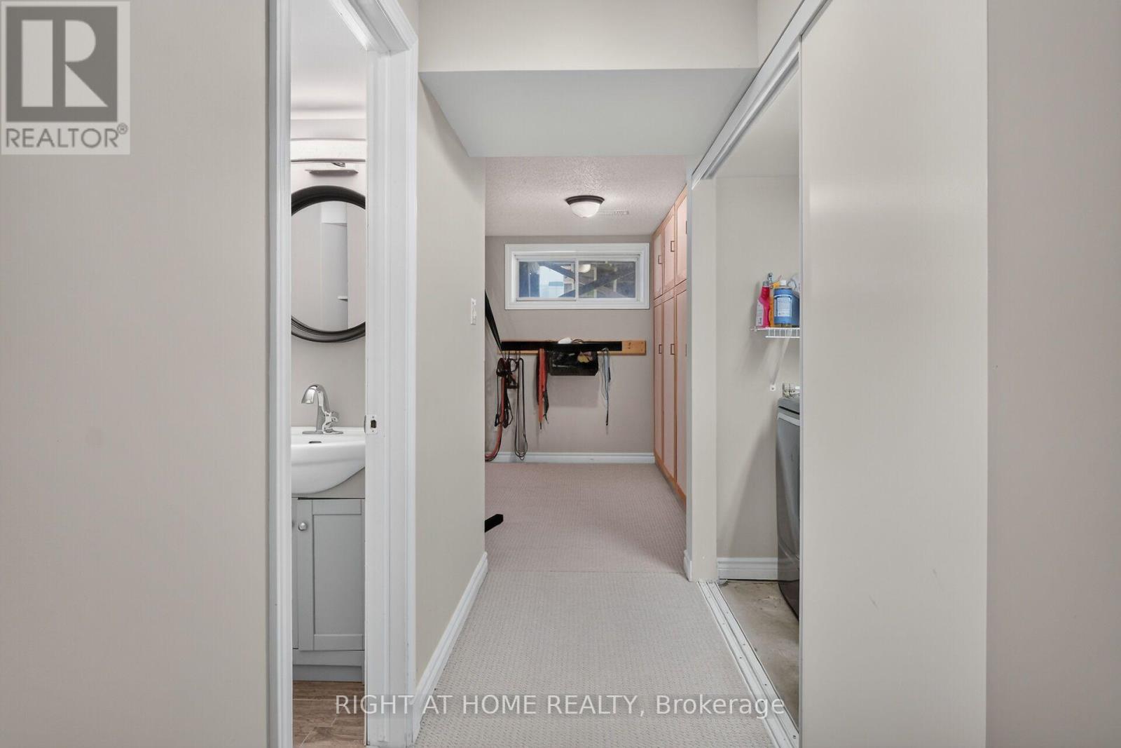 207 MARETH WAY - 35