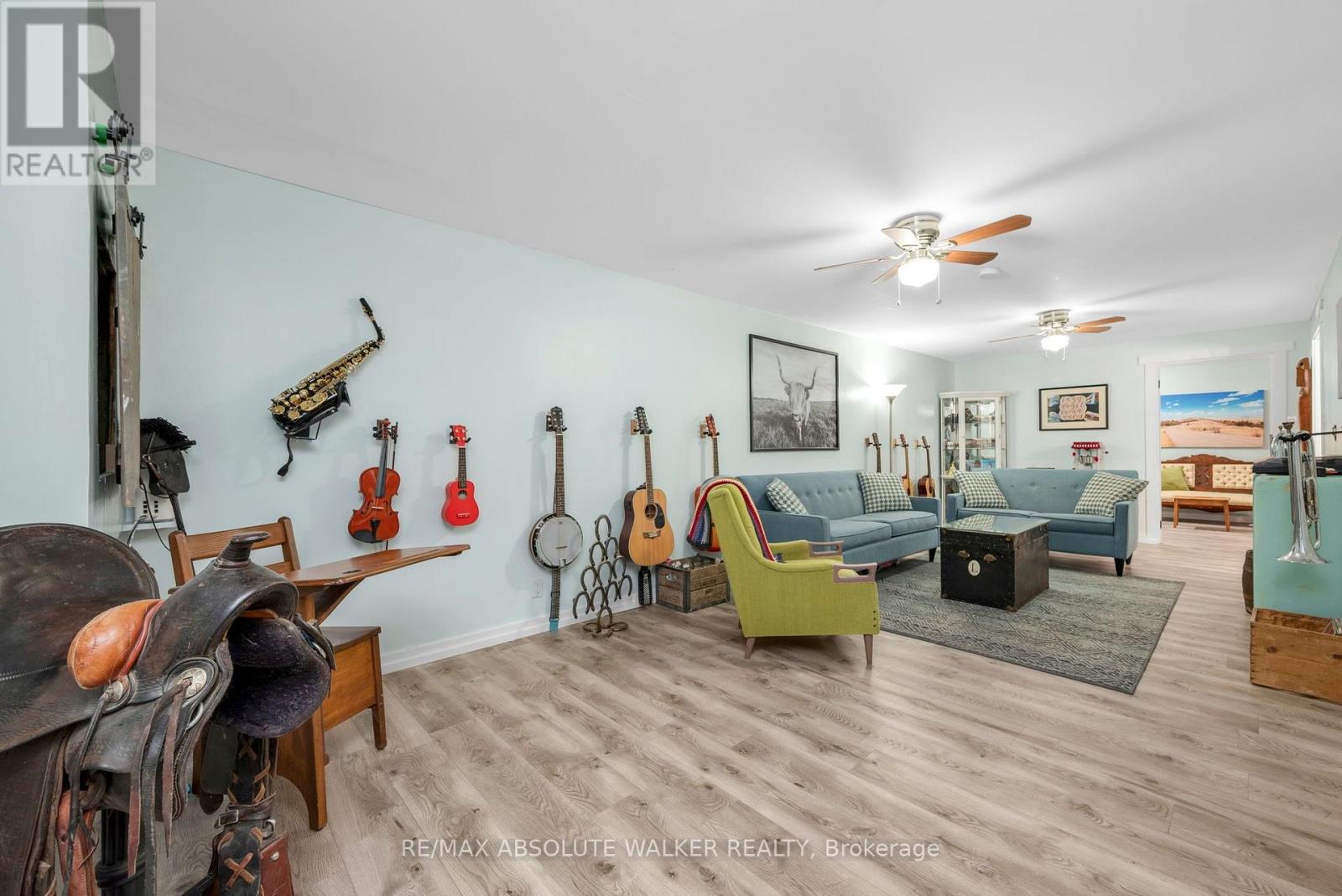 331 WOLFE CRESCENT - Image 23