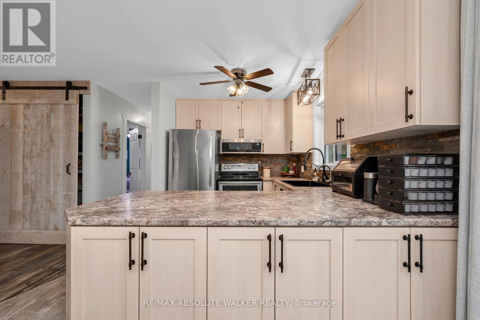 331 WOLFE CRESCENT - Image 7