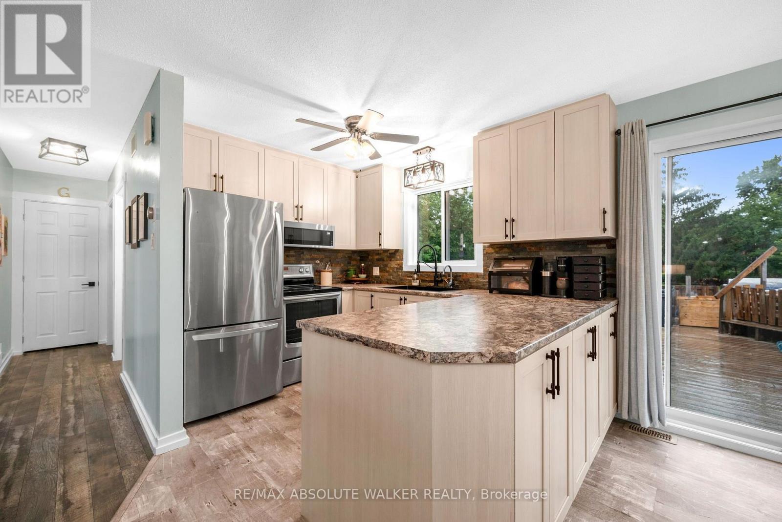 331 WOLFE CRESCENT - Image 8