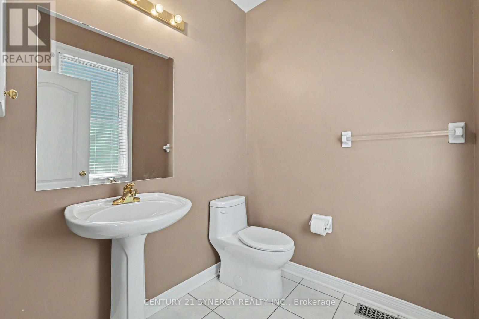 4 Bed, 3 Bath House for Sale in Ottawa – 17 WARNOCK COURT, Ottawa – MLS# X13675506 - Image 24
