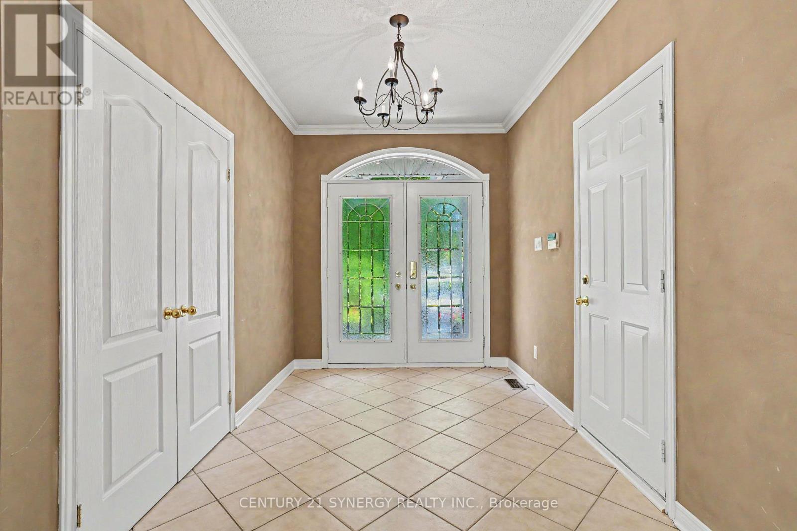 17 WARNOCK COURT - 4