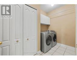 17 Warnock Court, Ottawa, ON K1J1H1 Photo 25