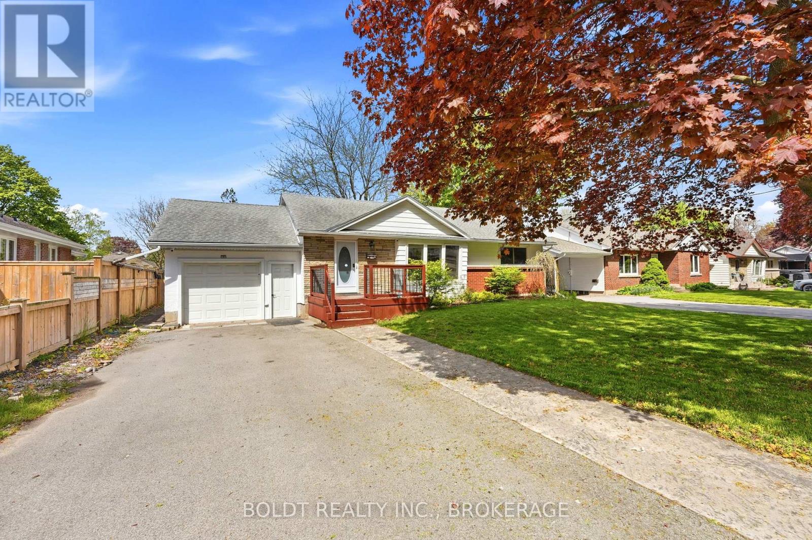 23 WOODELM DRIVE - 2