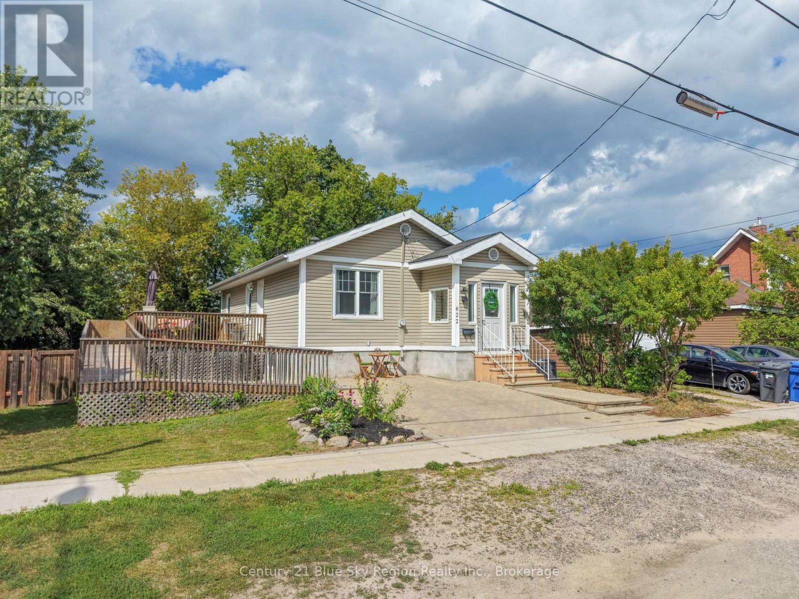 622 REYNOLDS STREET - Image 3