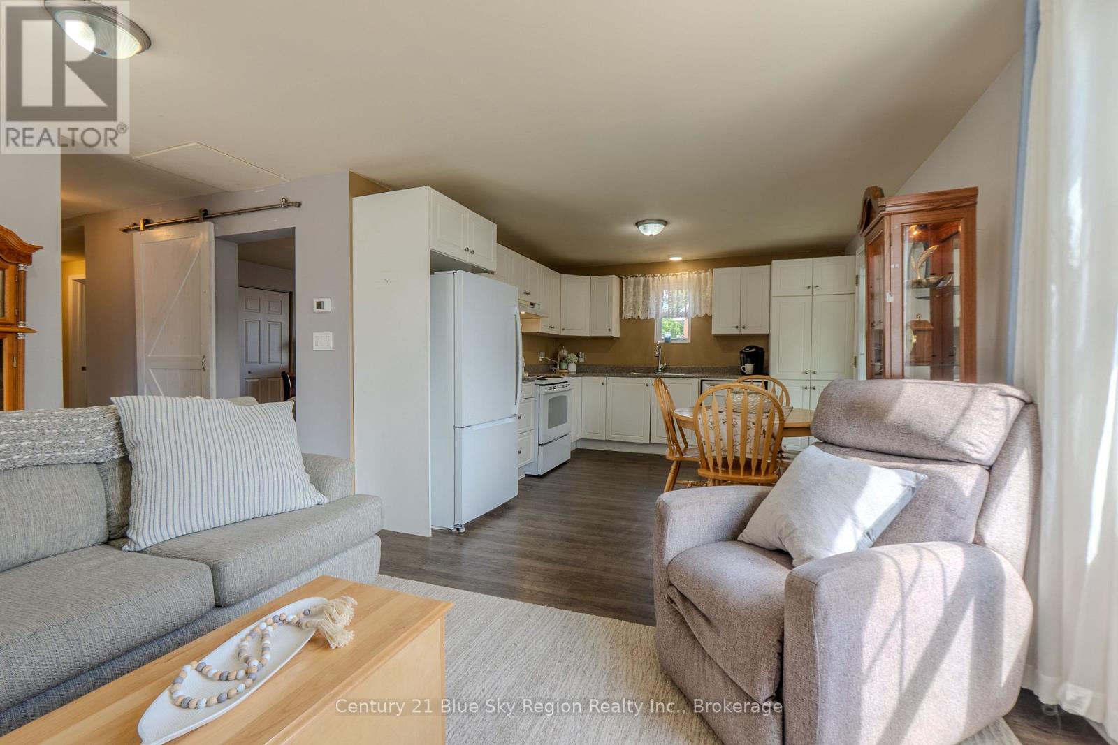 622 REYNOLDS STREET - Image 5