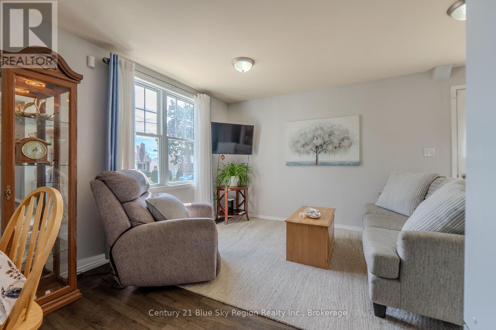 622 REYNOLDS STREET - Image 9