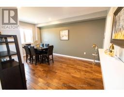 Bedroom 2 - 40 Ridge Gate Crescent, East Gwillimbury, ON L0G1M0 Photo 11