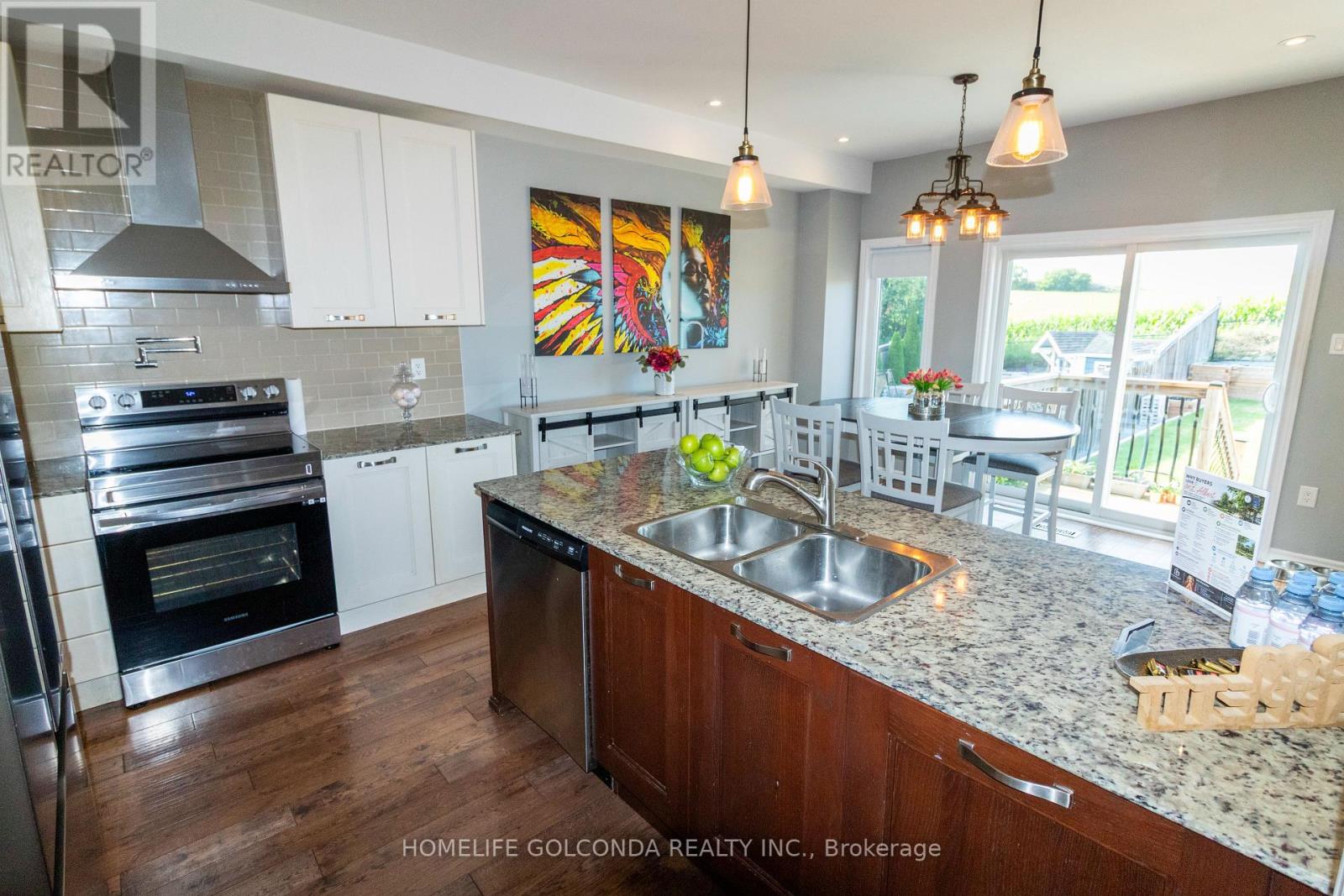40 RIDGE GATE CRESCENT - Image 19