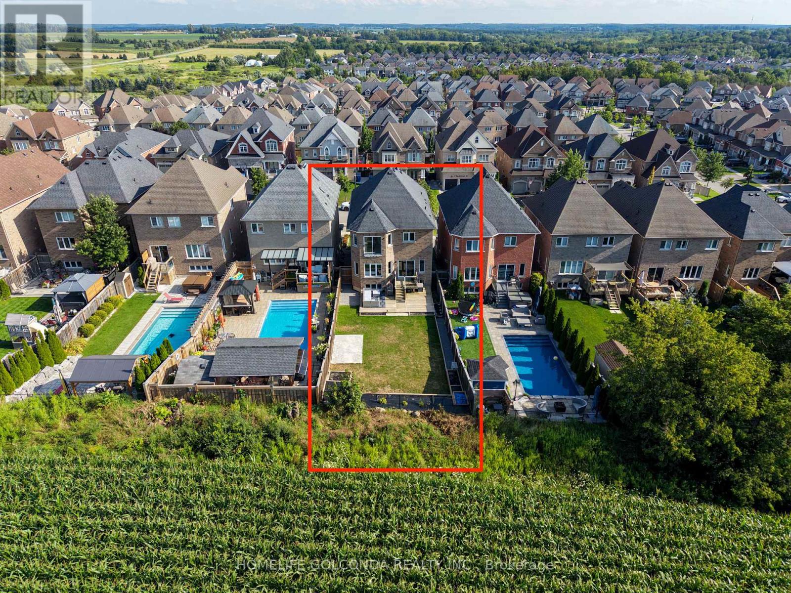 40 RIDGE GATE CRESCENT - 40