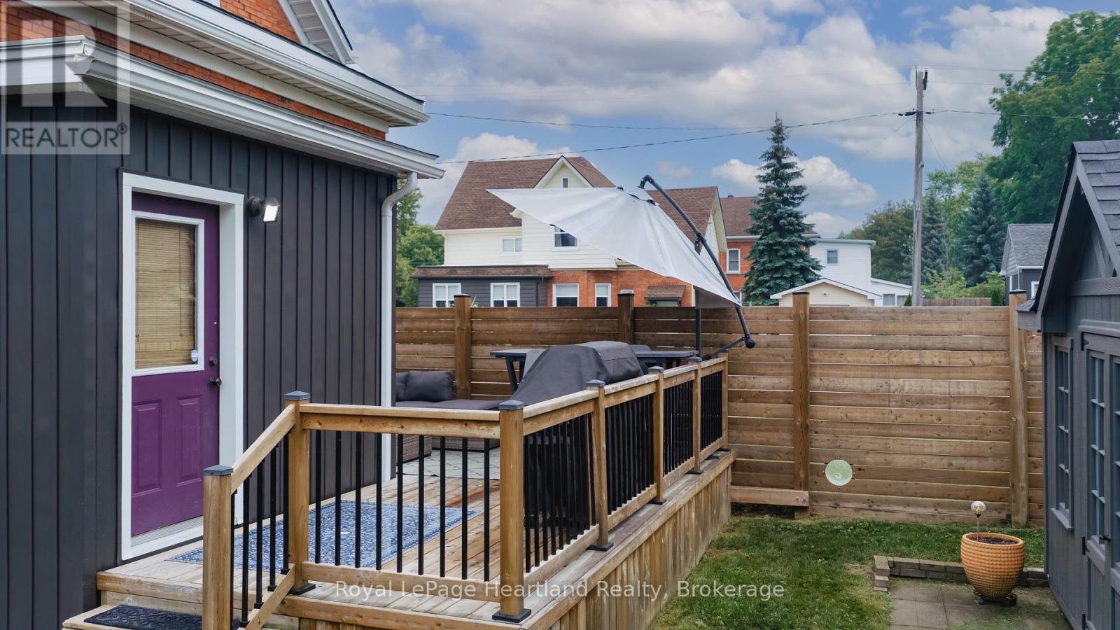 5 BRITANNIA ROAD W - 27