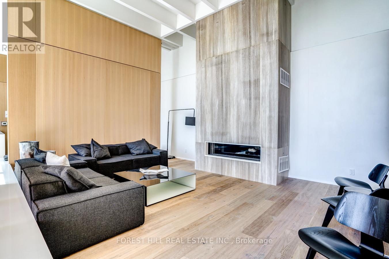 #736 8 HILLSDALE AVENUE - Image 34