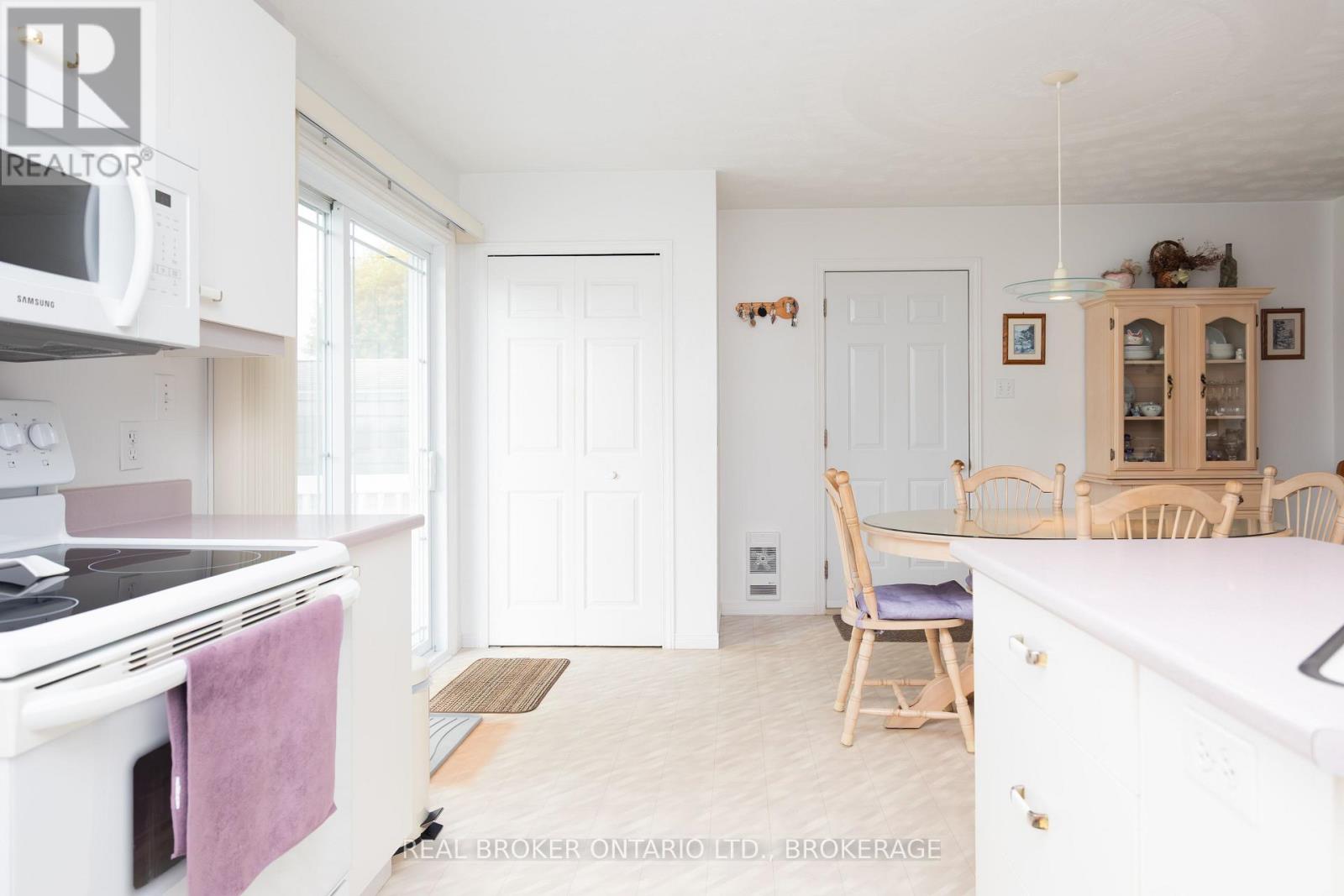 20392 ROY CRESCENT - 12