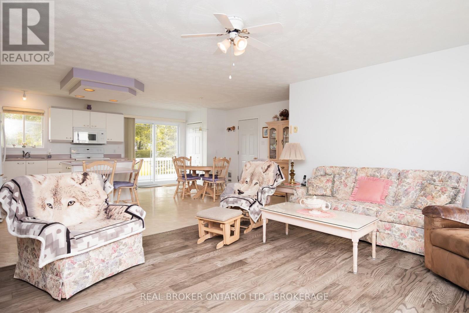 20392 ROY CRESCENT - Image 13