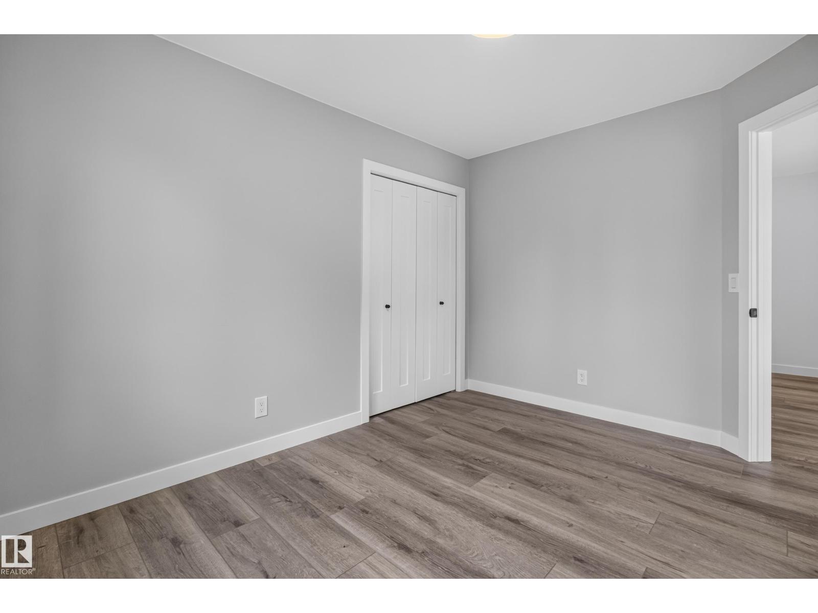 229 HILLCREST Court - Photo 44