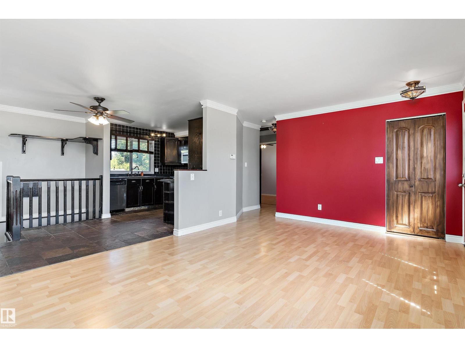 8936 154 ST NW - 6
