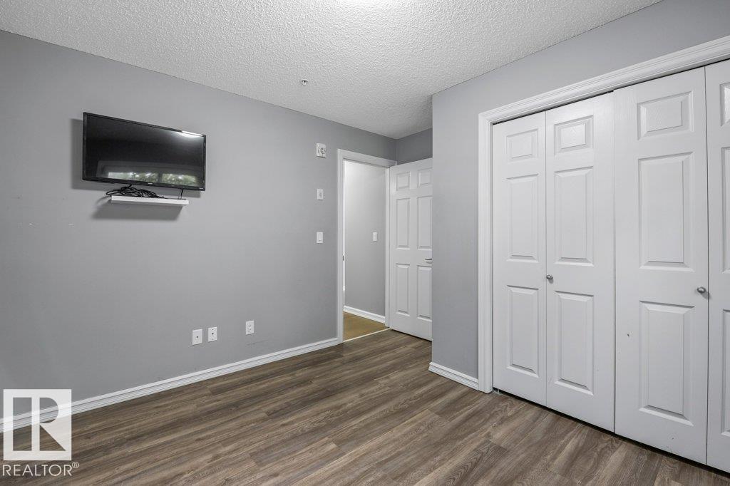 #117 2203 44 AV NW - 18