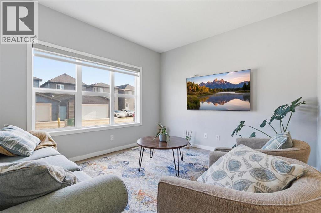 623 Savanna Crescent Northeast - Photo 14