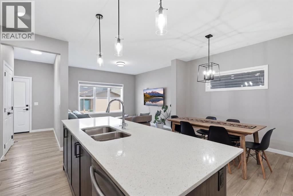 623 Savanna Crescent Northeast - Photo 8