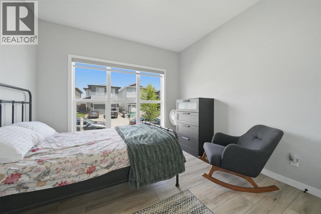 623 Savanna Crescent Northeast - Photo 16