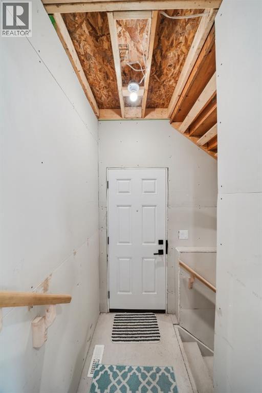 623 Savanna Crescent Northeast - Photo 37