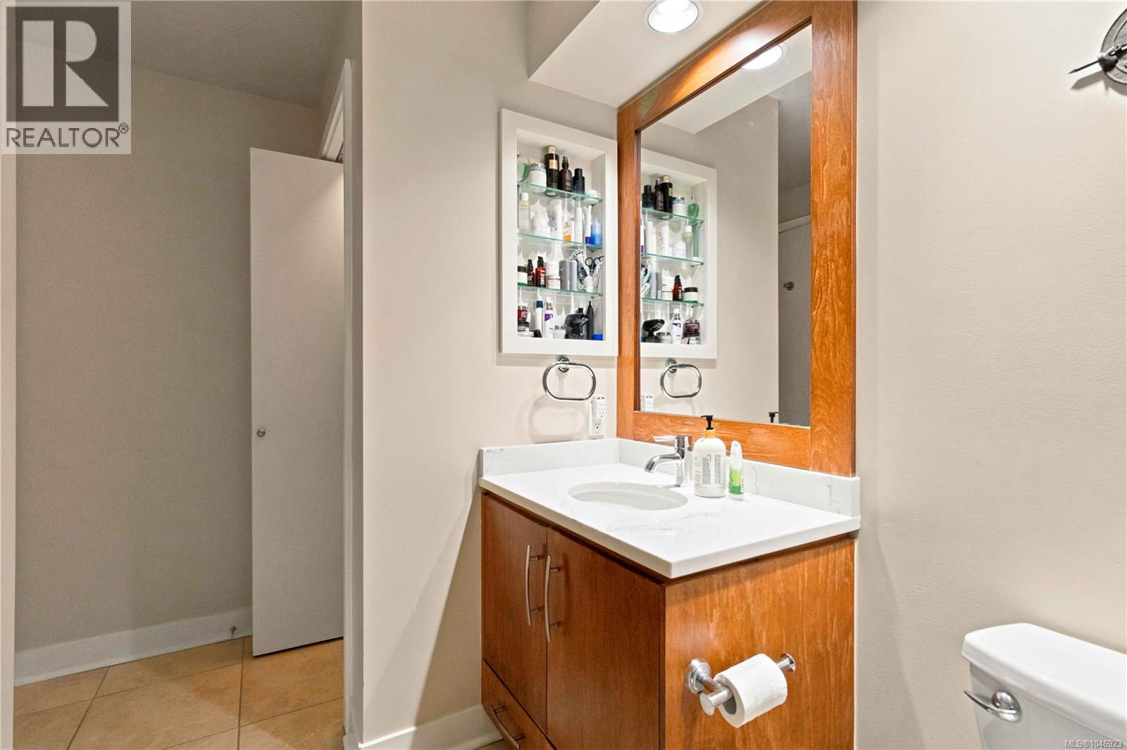 #306 1375 Bear Mountain Pkwy - 14