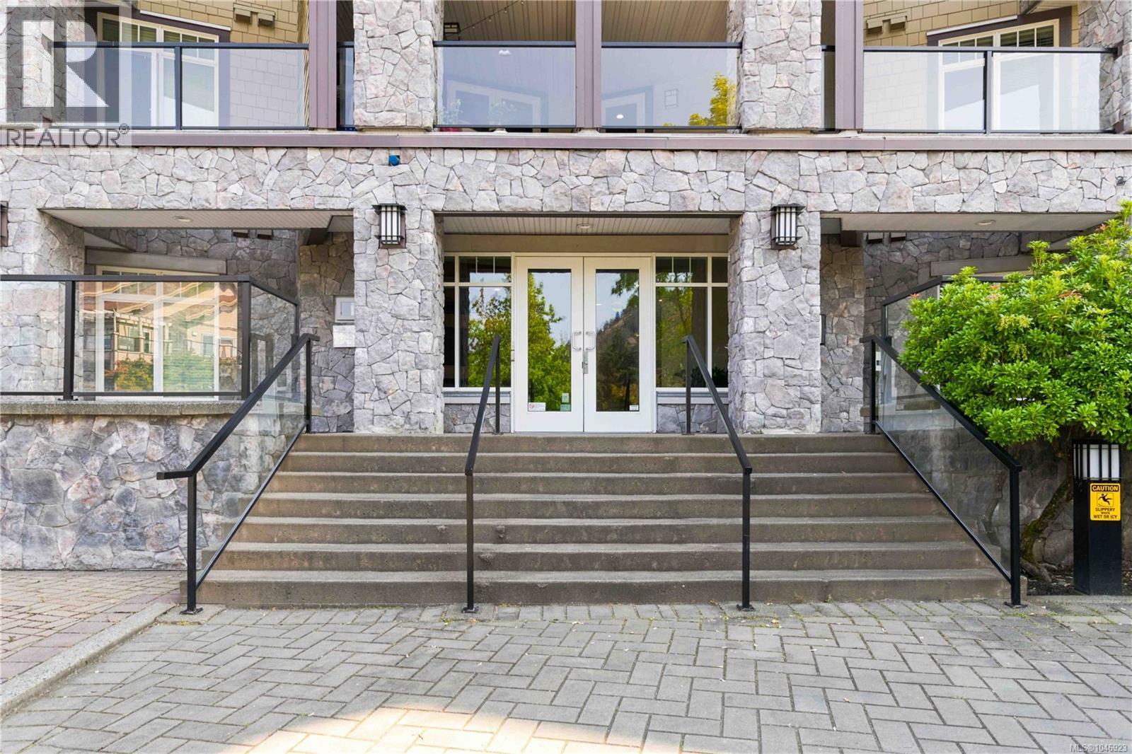 #306 1375 Bear Mountain Pkwy - 22