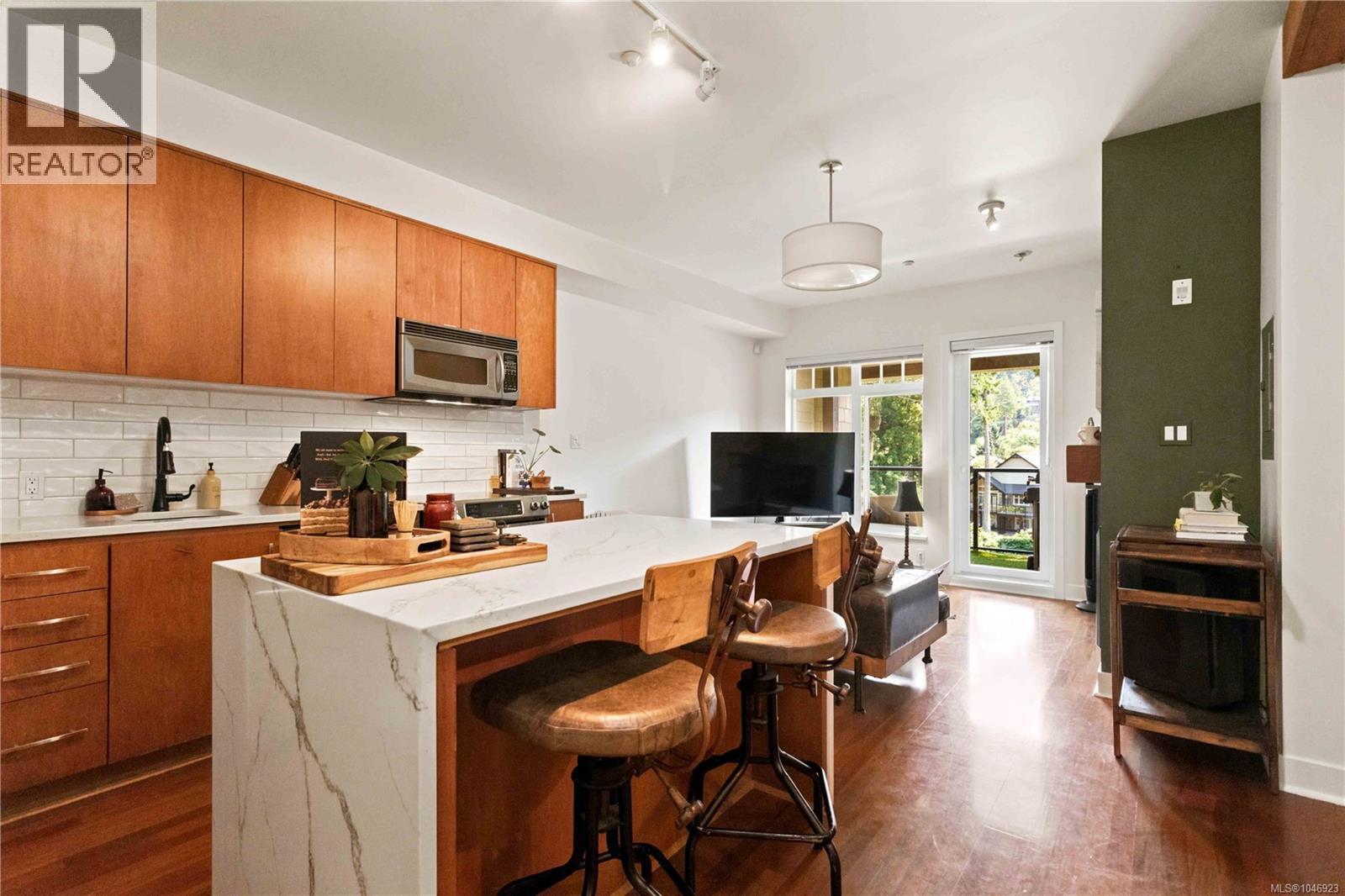 #306 1375 Bear Mountain Pkwy - Image 4