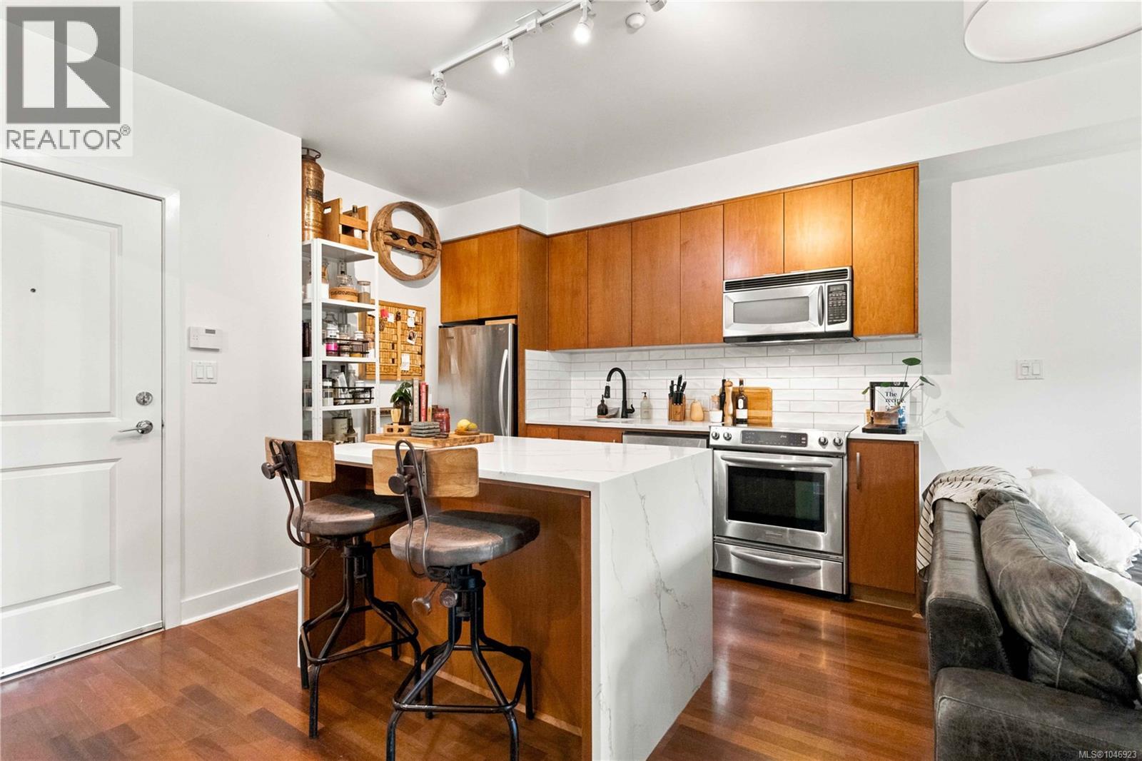 #306 1375 Bear Mountain Pkwy - 8