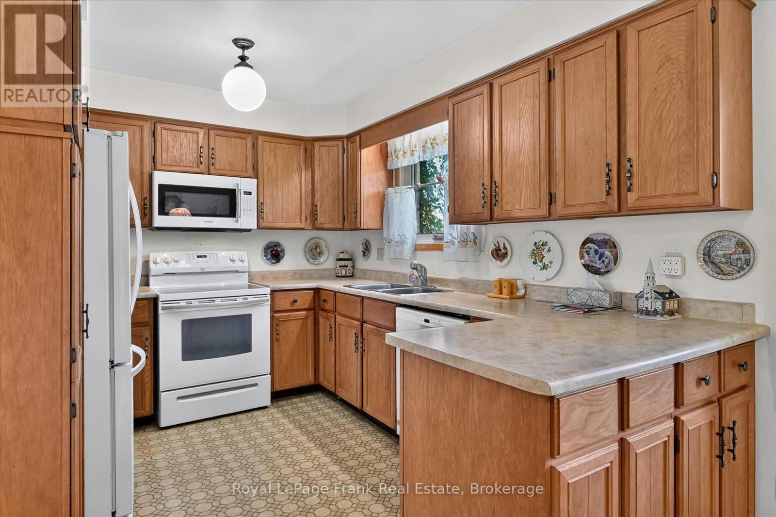 87 OAKWOOD CRESCENT - 11