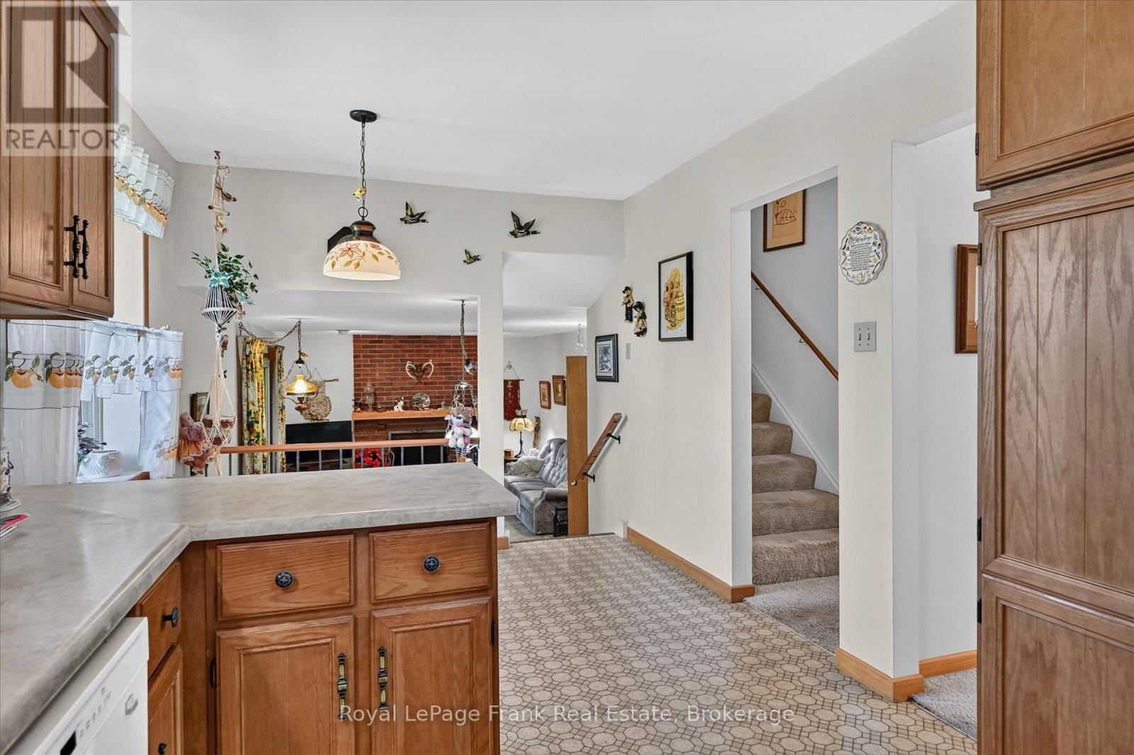 87 OAKWOOD CRESCENT - 14