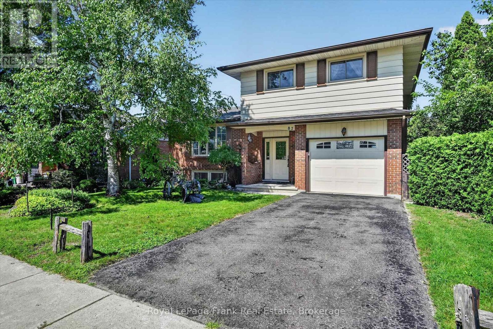 87 OAKWOOD CRESCENT - 2