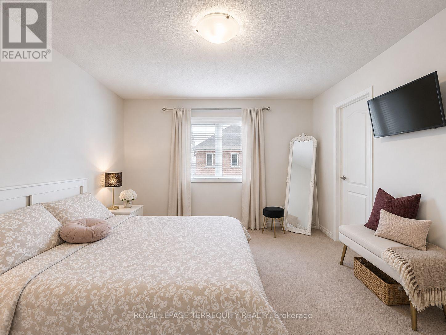 903 PENSON CRESCENT - 11