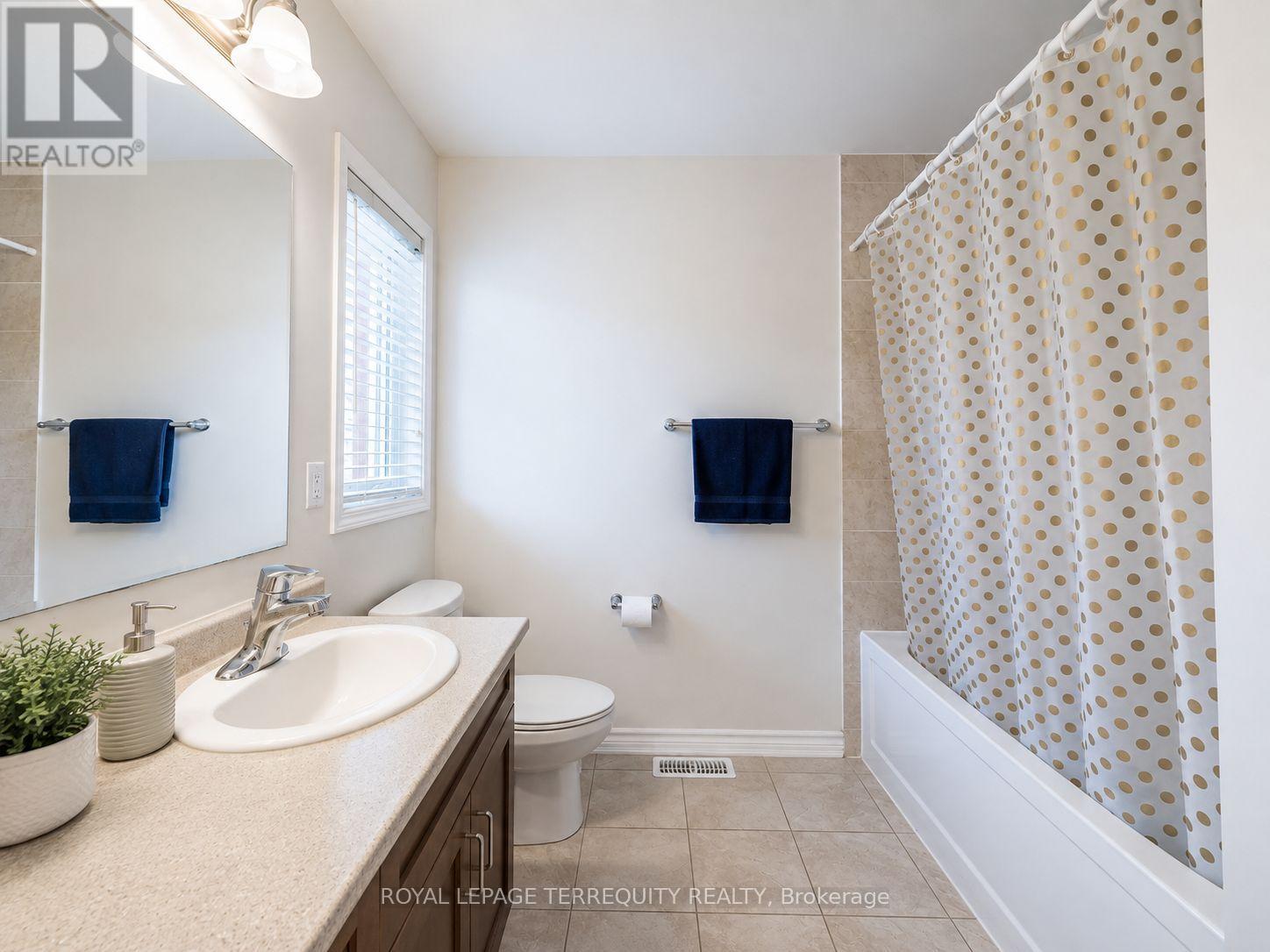 903 PENSON CRESCENT - 12