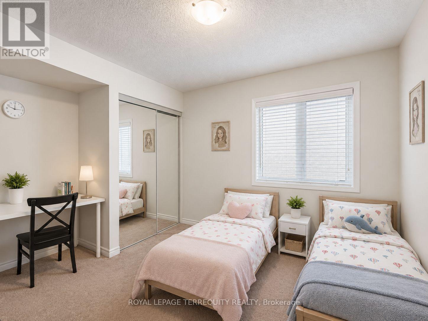 903 PENSON CRESCENT - 13