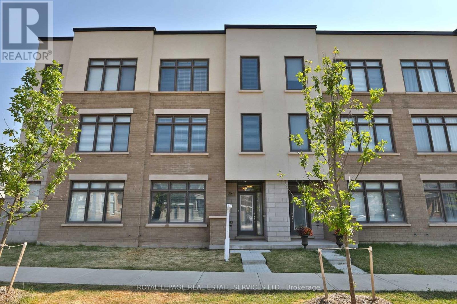 Photo of 3191 Ernest Appelbe Boulevard