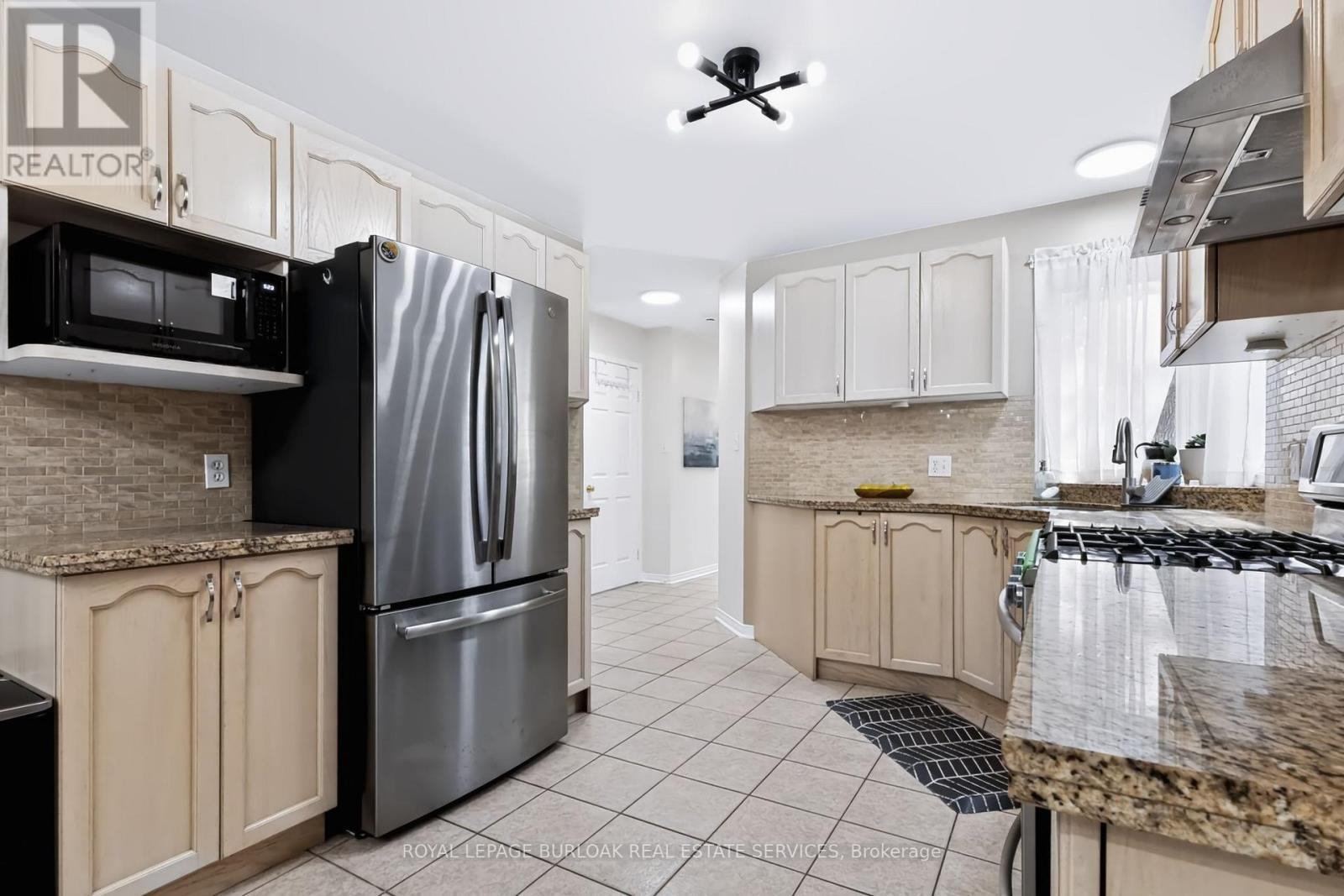 4130 FOXWOOD DRIVE - 10