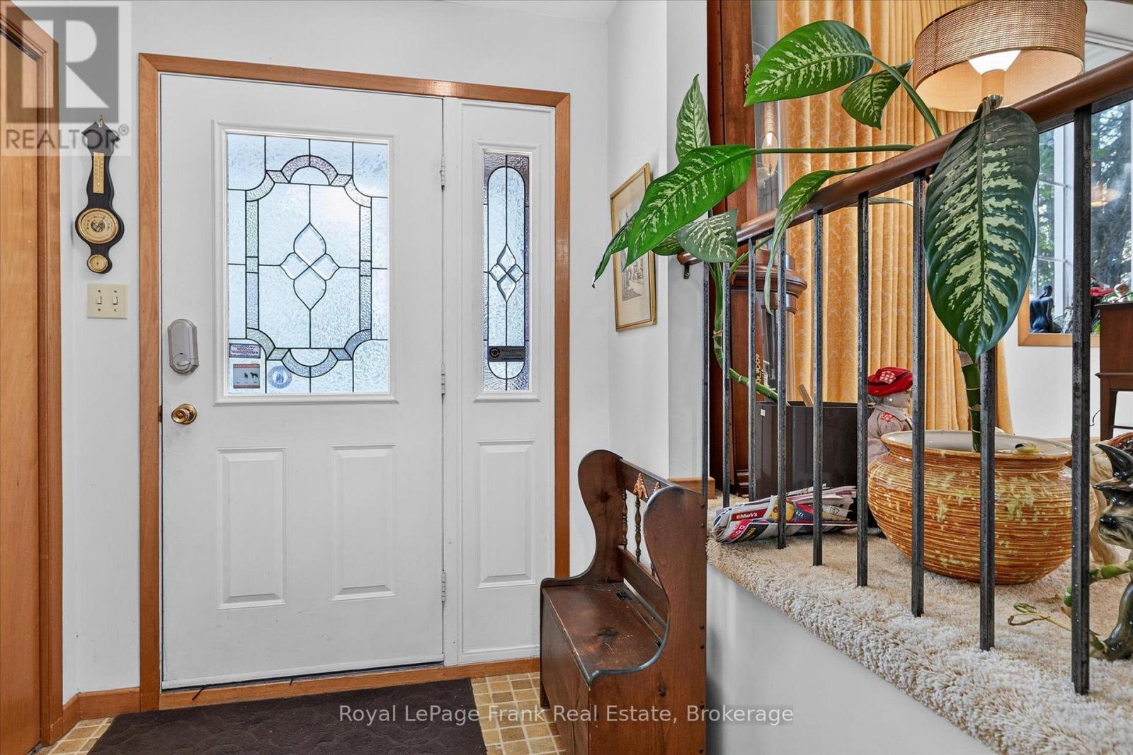 87 OAKWOOD CRESCENT - 3