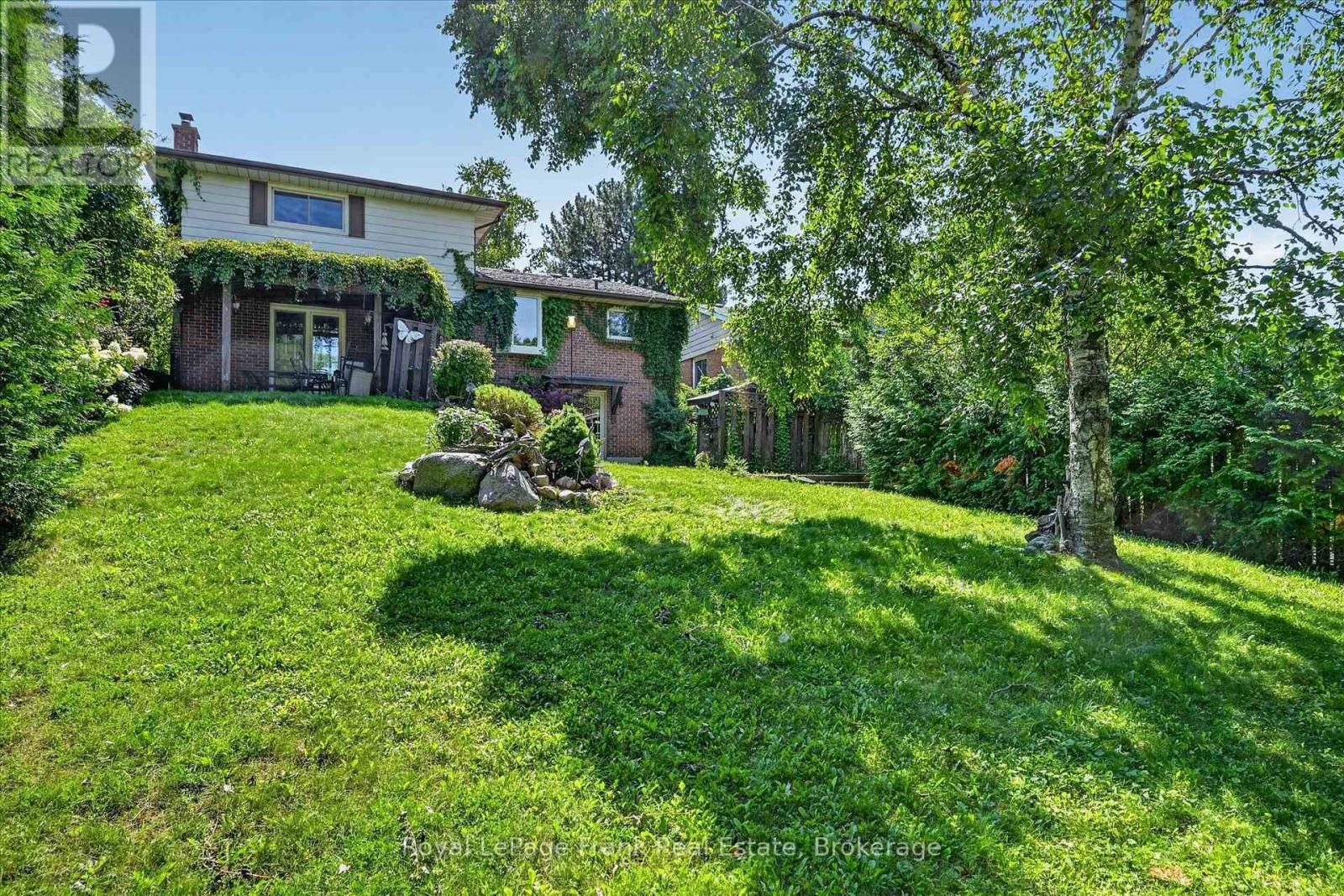 87 OAKWOOD CRESCENT - 43
