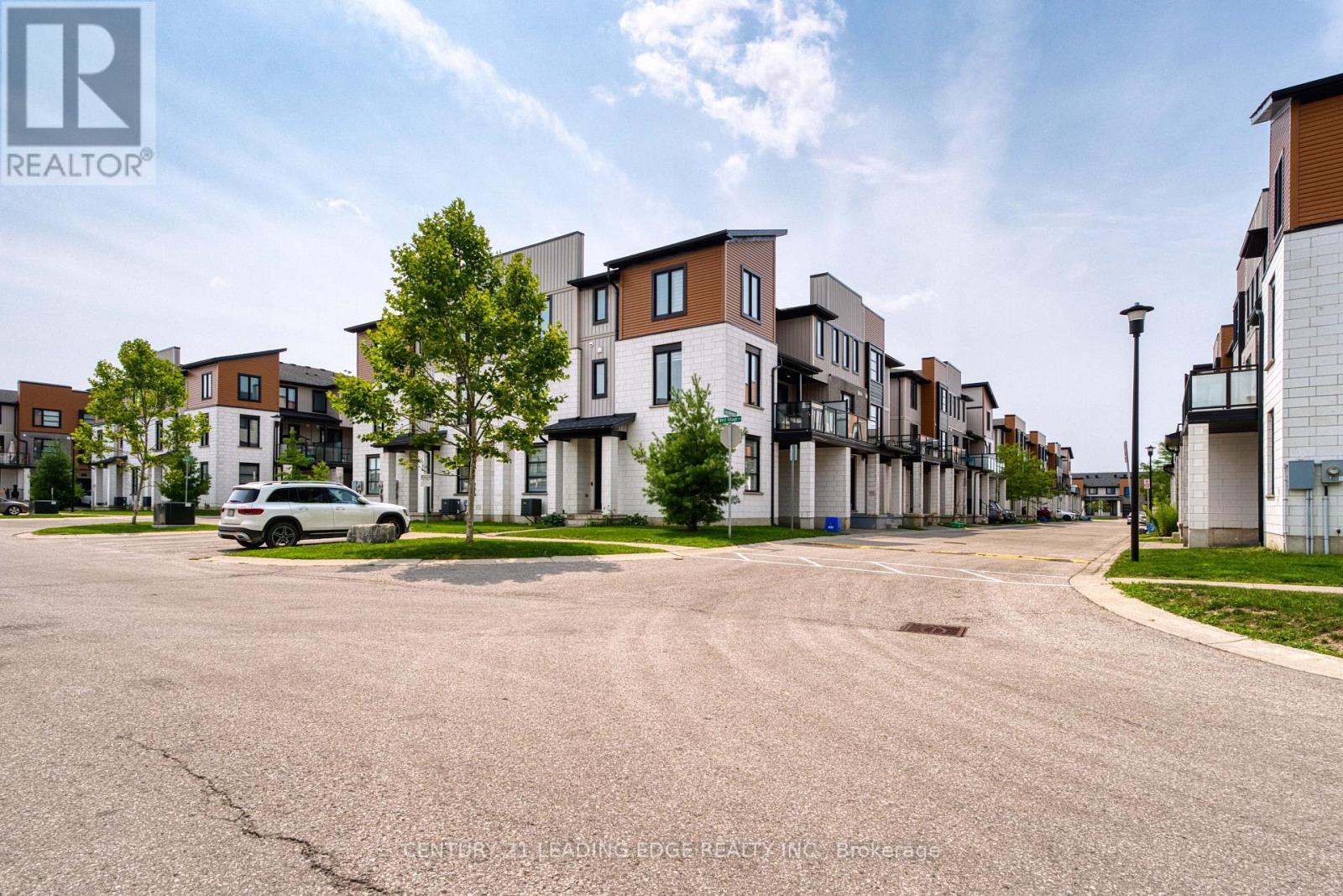 915 GEORGETOWN DRIVE - 33