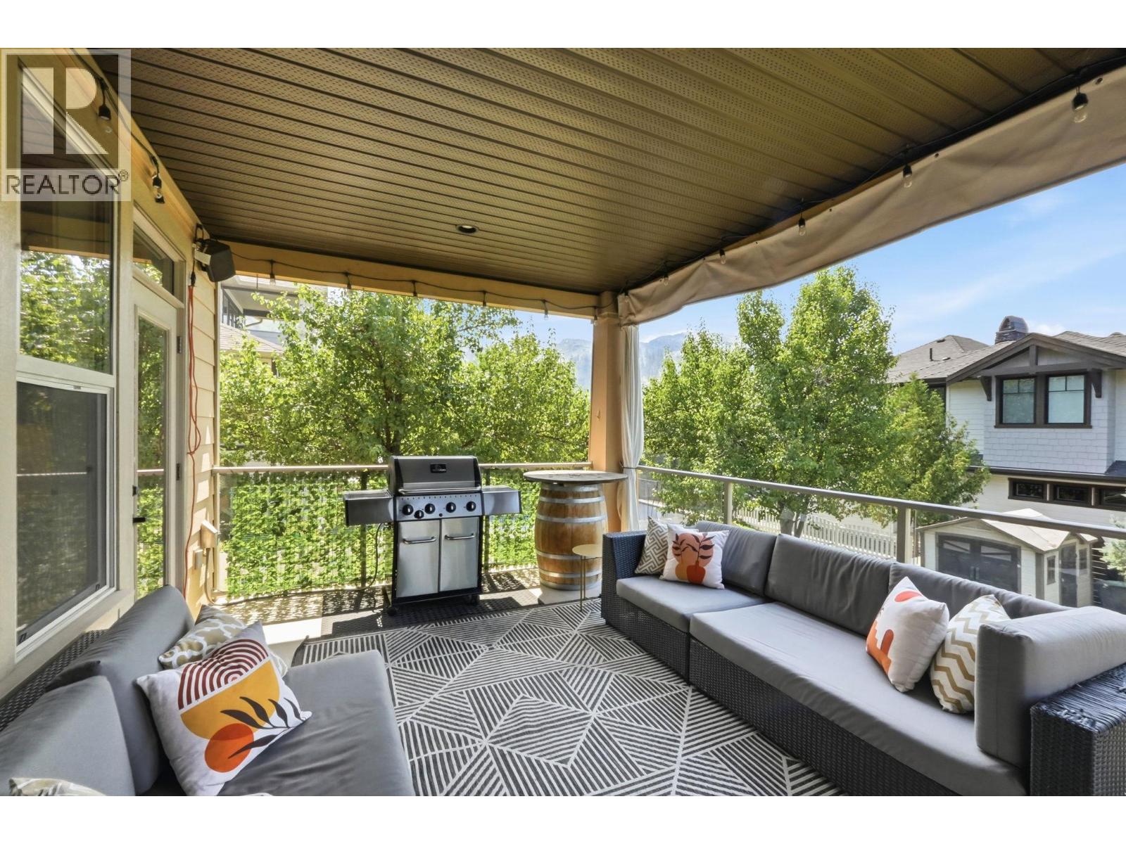 5765 Mountainside Drive - Image 27