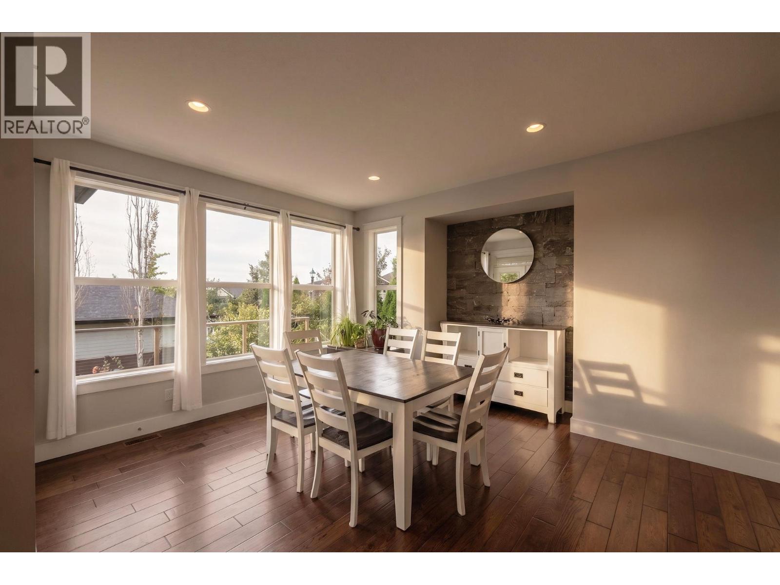 5765 Mountainside Drive - Image 16