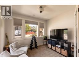 5765 Mountainside Drive, Kelowna, BC V1W5H2 Photo 39